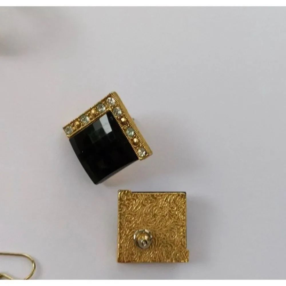 Black square rhinestone post earrings